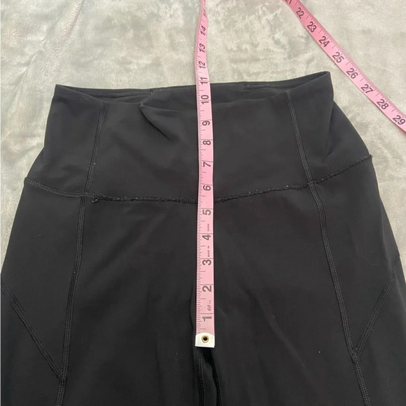 Lululemon Anew Crop (21") Black 21276 - Picture 11 of 16